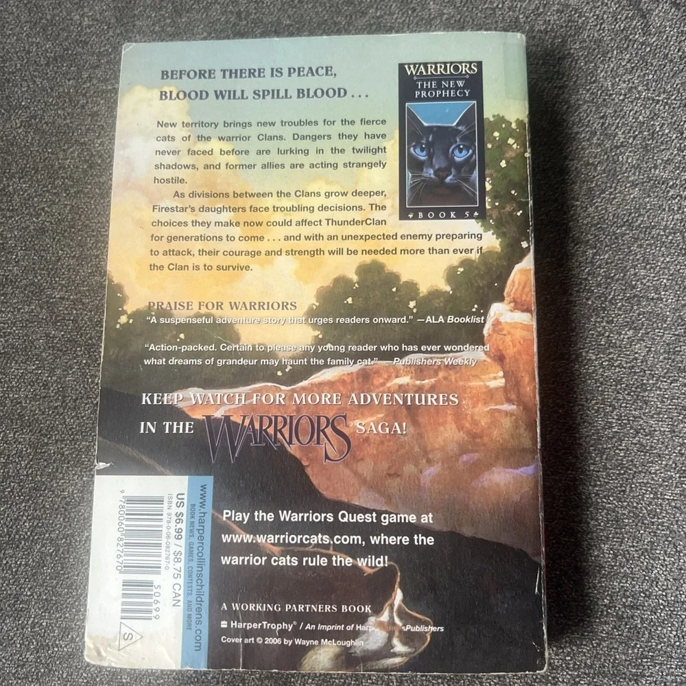 Twilight by Erin Hunter (2007, Trade Paperback)